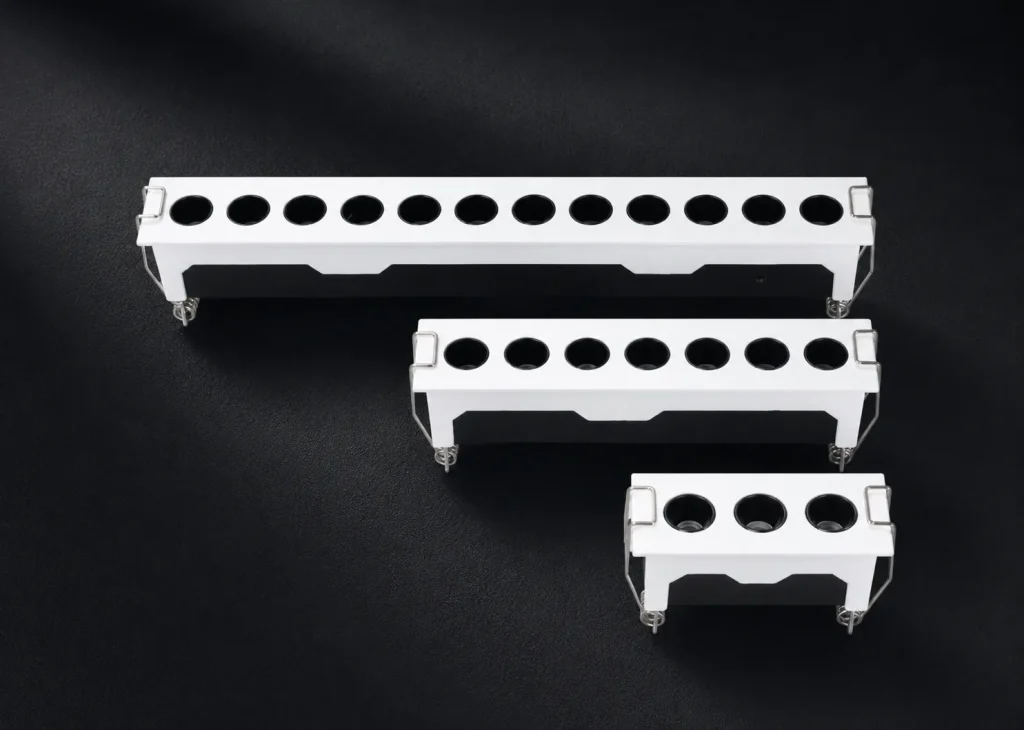 IS3302 embedded grid spotlights linear spotlight series with 3-hole 6-hole and 12-hole options